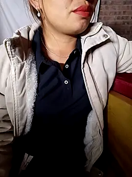 Snapshot of cat-kat chatting on April 24, 2026, 1:57 pm cat-kat online show from April 24, 2026, 1:57 pm