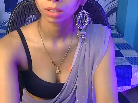 Snapshot of soniya-verma chatting on April 6, 2026, 4:57 am soniya-verma online show from April 6, 2026, 4:57 am