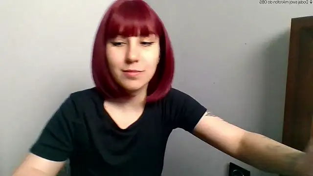 ZaraHotTeen online show from May 18, 2026, 1:28 pm