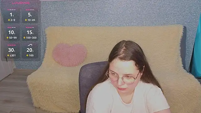 SofiDreamm online show from May 19, 2026, 2:45 pm