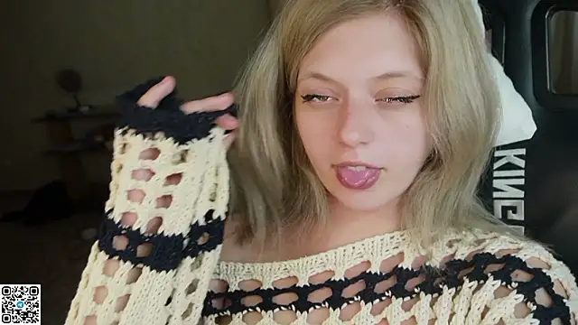 Snapshot of AkinaHaruko chatting on July 5, 2026, 2:51 am AkinaHaruko online show from July 5, 2026, 2:51 am