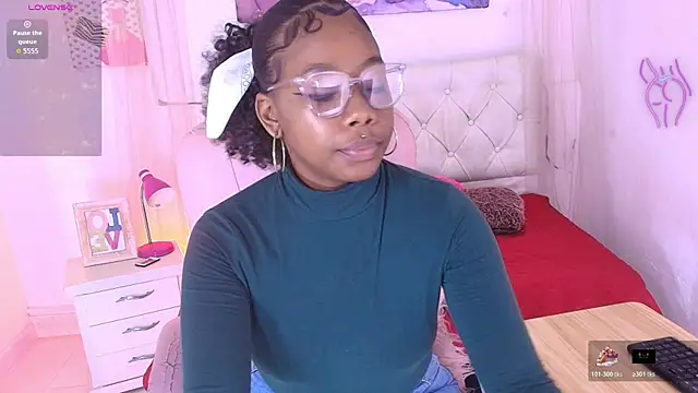 Snapshot of emily_smith18 chatting on April 24, 2026, 12:07 pm emily smith18 online show from April 24, 2026, 12:07 pm