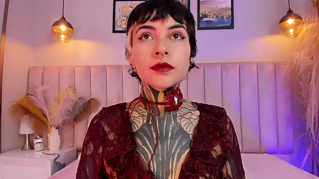 Luana fiore online show from May 14, 2026, 12:23 pm