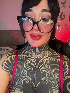 Musedreams online show from May 19, 2026, 12:27 am