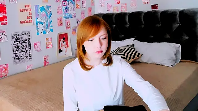 Snapshot of CherryCrushLove chatting on April 21, 2026, 5:58 am CherryCrushLove online show from April 21, 2026, 5:58 am