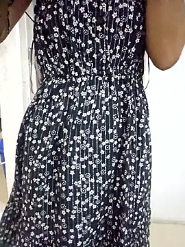 unique sexy11 online show from April 6, 2026, 9:43 am