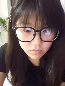 mianmian-666 online show from April 25, 2026, 2:47 pm
