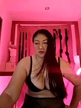 dominalisa online show from April 25, 2026, 11:35 am