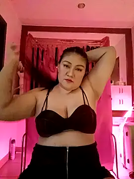 dominalisa online show from May 6, 2026, 10:20 am
