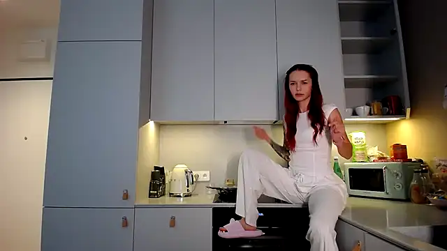 Snapshot of eva_oopsy chatting on April 14, 2026, 1:17 pm eva oopsy online show from April 14, 2026, 1:17 pm