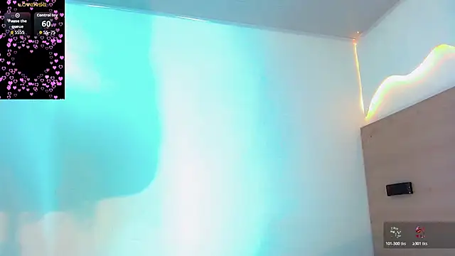 SinnthyaFoxxy online show from April 2, 2026, 9:12 pm