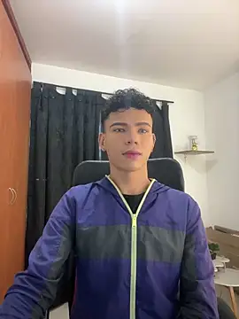 Snapshot of sebascuterouss chatting on May 22, 2026, 12:11 pm sebascuterouss online show from May 22, 2026, 12:11 pm