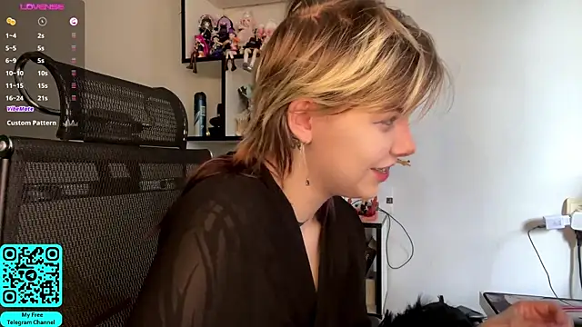 MadalynNosel online show from April 24, 2026, 7:11 am