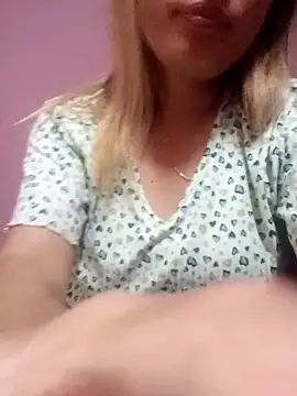 Snapshot of Bristy_BigBoobs chatting on April 5, 2026, 3:58 am Bristy BigBoobs online show from April 5, 2026, 3:58 am