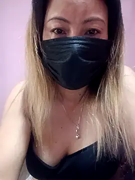 Snapshot of Bristy_BigBoobs chatting on April 8, 2026, 3:39 am Bristy BigBoobs online show from April 8, 2026, 3:39 am