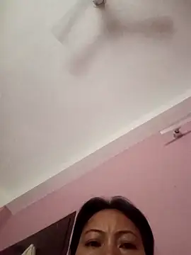 Snapshot of Bristy_BigBoobs chatting on April 12, 2026, 3:11 am Bristy BigBoobs online show from April 12, 2026, 3:11 am