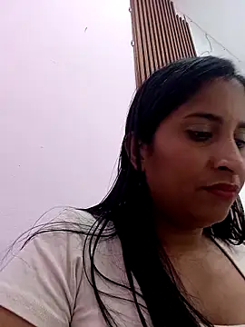 SofiaMendez1  online show from April 16, 2026, 9:50 pm