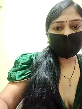 Snapshot of Pinki-girl chatting on May 16, 2026, 6:32 am Pinki-girl online show from May 16, 2026, 6:32 am