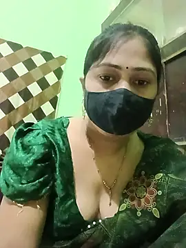 Snapshot of Pinki-girl chatting on July 13, 2026, 5:10 am Pinki-girl online show from July 13, 2026, 5:10 am