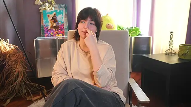 LekishaSandler online show from April 3, 2026, 4:10 am