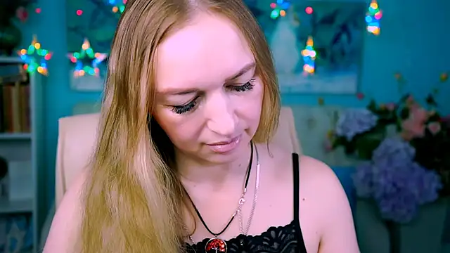 Snapshot of MiaHarrison_ chatting on April 7, 2026, 8:59 am MiaHarrison online show from April 7, 2026, 8:59 am