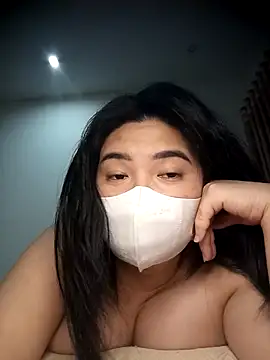 Snapshot of Alicee_001 chatting on April 15, 2026, 5:09 pm Alicee 001 online show from April 15, 2026, 5:09 pm