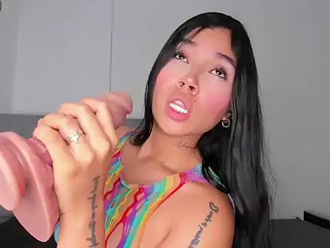 jazlycute   online show from May 15, 2026, 11:06 am