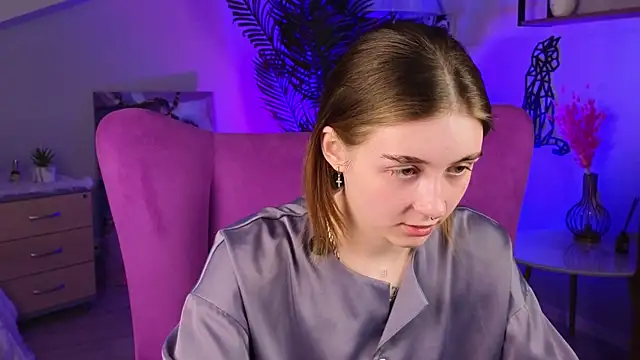 LilliamGebel online show from April 3, 2026, 8:34 am