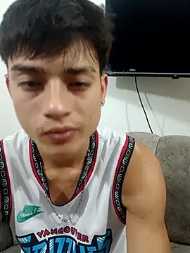 Thebestboyhot online show from May 24, 2026, 3:44 am