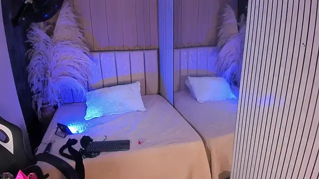 Snapshot of LexiAdamss chatting on June 10, 2026, 12:26 pm LexiAdamss online show from June 10, 2026, 12:26 pm