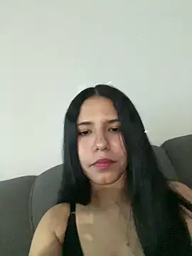 IsabelaRivers online show from May 3, 2026, 4:18 am