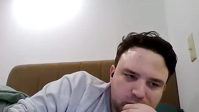 rainyxnightshade online show from April 10, 2026, 10:58 pm