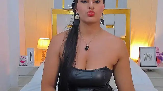 Alara Keyy online show from May 17, 2026, 9:22 pm