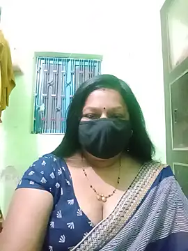 PINKI 024 online show from May 15, 2026, 5:14 am