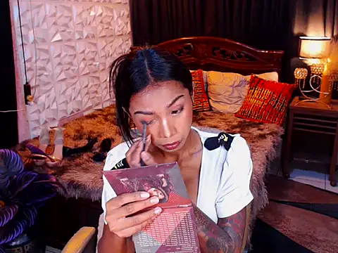 Snapshot of SluttyWhoreAra chatting on April 12, 2026, 4:23 pm SluttyWhoreAra online show from April 12, 2026, 4:23 pm
