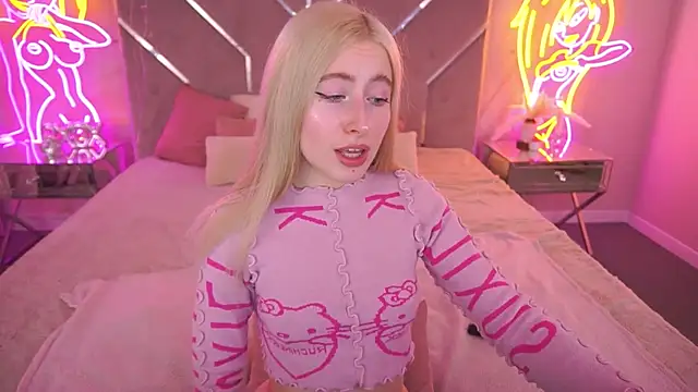 MelaniiePlay online show from May 10, 2026, 1:49 pm