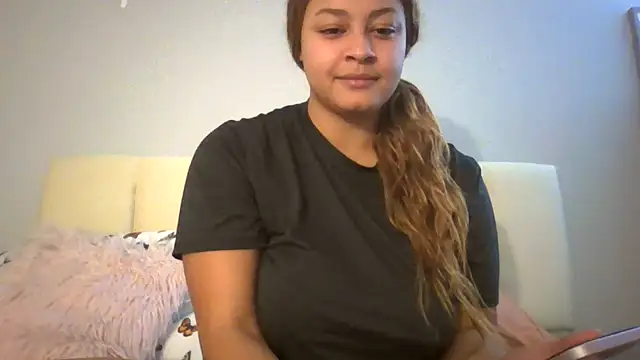 madzbailey online show from April 19, 2026, 4:28 pm