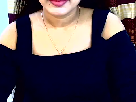 Snapshot of Noor_Zarin chatting on April 16, 2026, 7:03 pm Noor Zarin online show from April 16, 2026, 7:03 pm