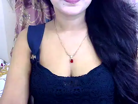 Snapshot of Noor_Zarin chatting on May 17, 2026, 12:01 pm Noor Zarin online show from May 17, 2026, 12:01 pm