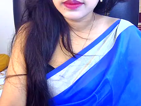 Snapshot of Noor_Zarin chatting on May 18, 2026, 8:14 pm Noor Zarin online show from May 18, 2026, 8:14 pm