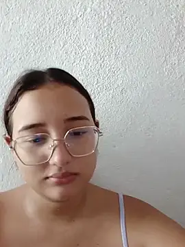 Snapshot of naughty_girl_hot_ chatting on May 24, 2026, 3:50 pm naughty girl hot online show from May 24, 2026, 3:50 pm