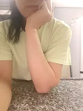 Snapshot of sara_41 chatting on April 4, 2026, 5:21 pm sara 41 online show from April 4, 2026, 5:21 pm