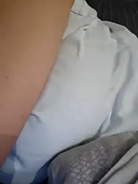 Snapshot of sara_41 chatting on April 5, 2026, 8:28 pm sara 41 online show from April 5, 2026, 8:28 pm