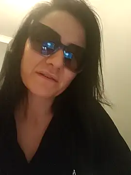 Snapshot of sara_41 chatting on April 6, 2026, 6:31 pm sara 41 online show from April 6, 2026, 6:31 pm