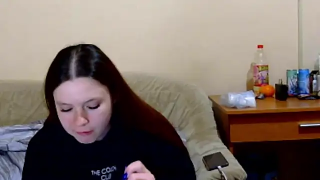 Snapshot of JessicaHolland1 chatting on April 19, 2026, 6:43 pm JessicaHolland1 online show from April 19, 2026, 6:43 pm