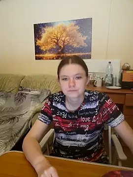 Snapshot of JessicaHolland1 chatting on June 18, 2026, 5:39 pm JessicaHolland1 online show from June 18, 2026, 5:39 pm