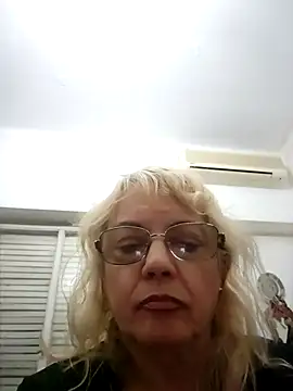 MatureElegantWidow online show from May 7, 2026, 11:54 pm