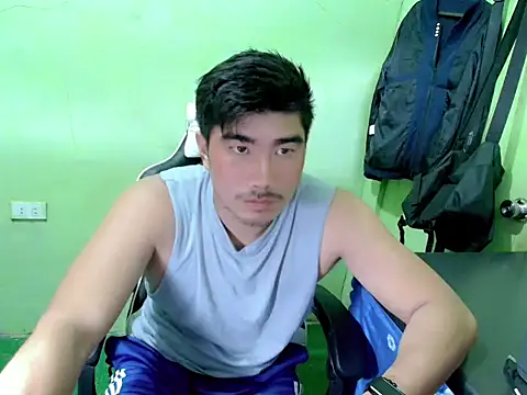 Snapshot of Hunkfireman chatting on May 15, 2026, 10:50 pm Hunkfireman online show from May 15, 2026, 10:50 pm
