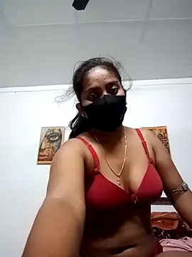 SWEETI HORNY50 online show from May 20, 2026, 4:46 pm