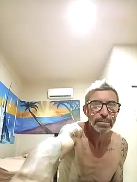 Snapshot of chris-sbh11 chatting on April 26, 2026, 1:03 am chris-sbh11 online show from April 26, 2026, 1:03 am